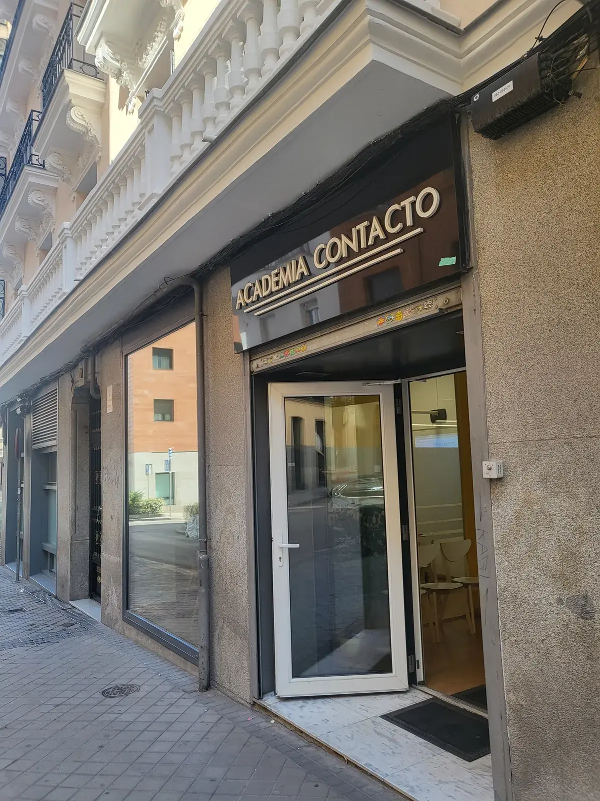 Academia Contacto