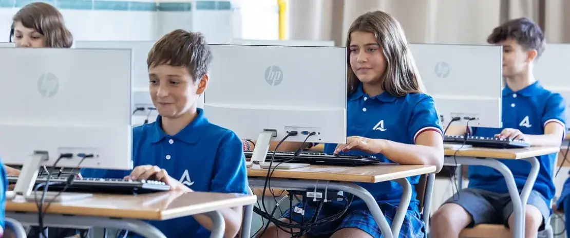 Agora Madrid International School